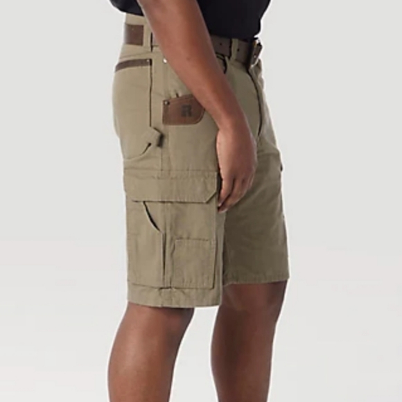 Wrangler Riggs Cargo Shorts~size 52 - Picture 3 of 14